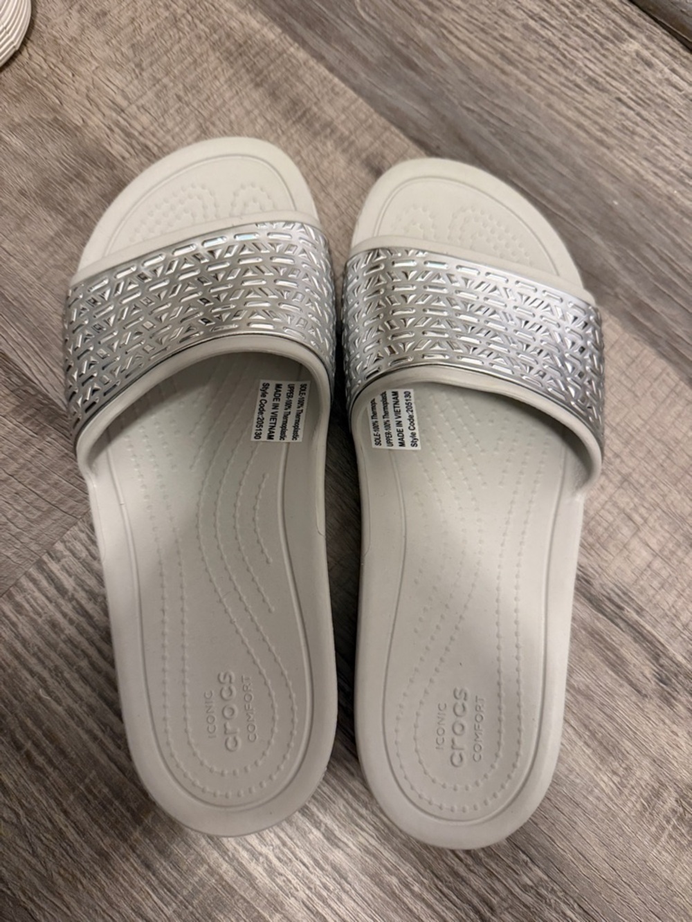 Crocs Women's White Slide Sandals with Silver Metallic Strap 7 - Picture 2 of 3